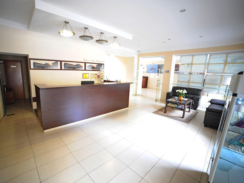 Deims Hotel Шилуте Экстерьер фото